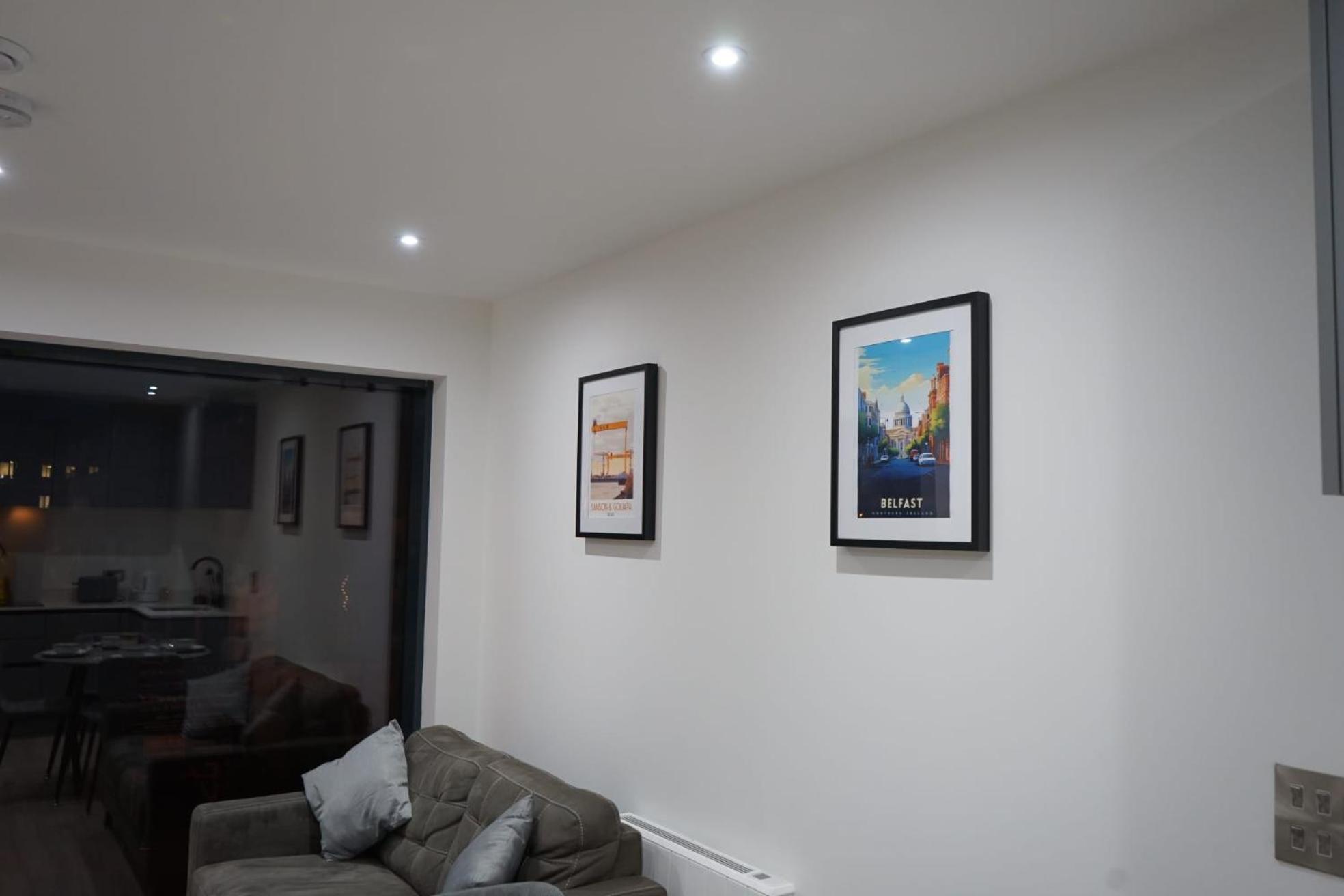 Luxury City Centre Apartment Belfast Buitenkant foto